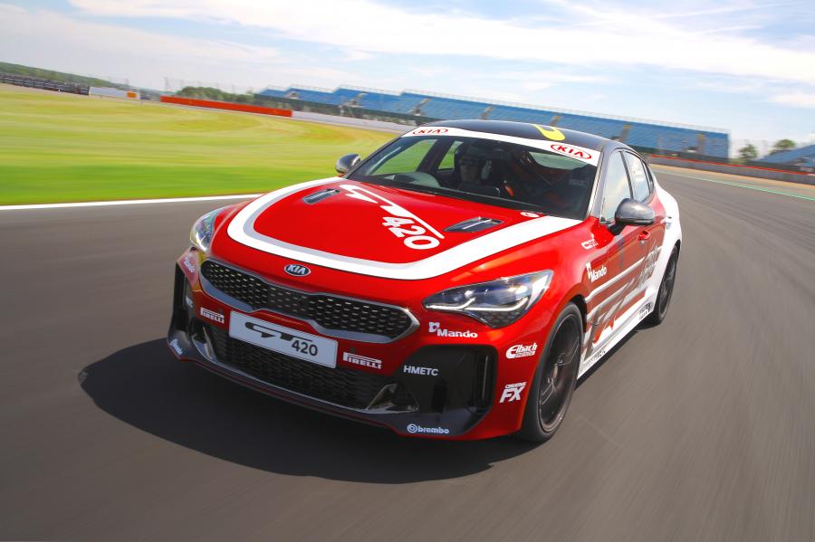  Kia Stinger GT420 (CK) 2019 года  (фото 32 из 49)